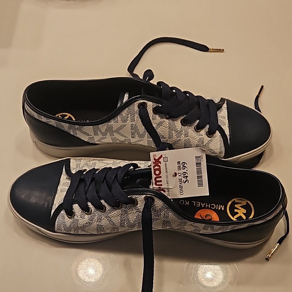 Michael Kors Ladies Tennis Shoes size 9.5